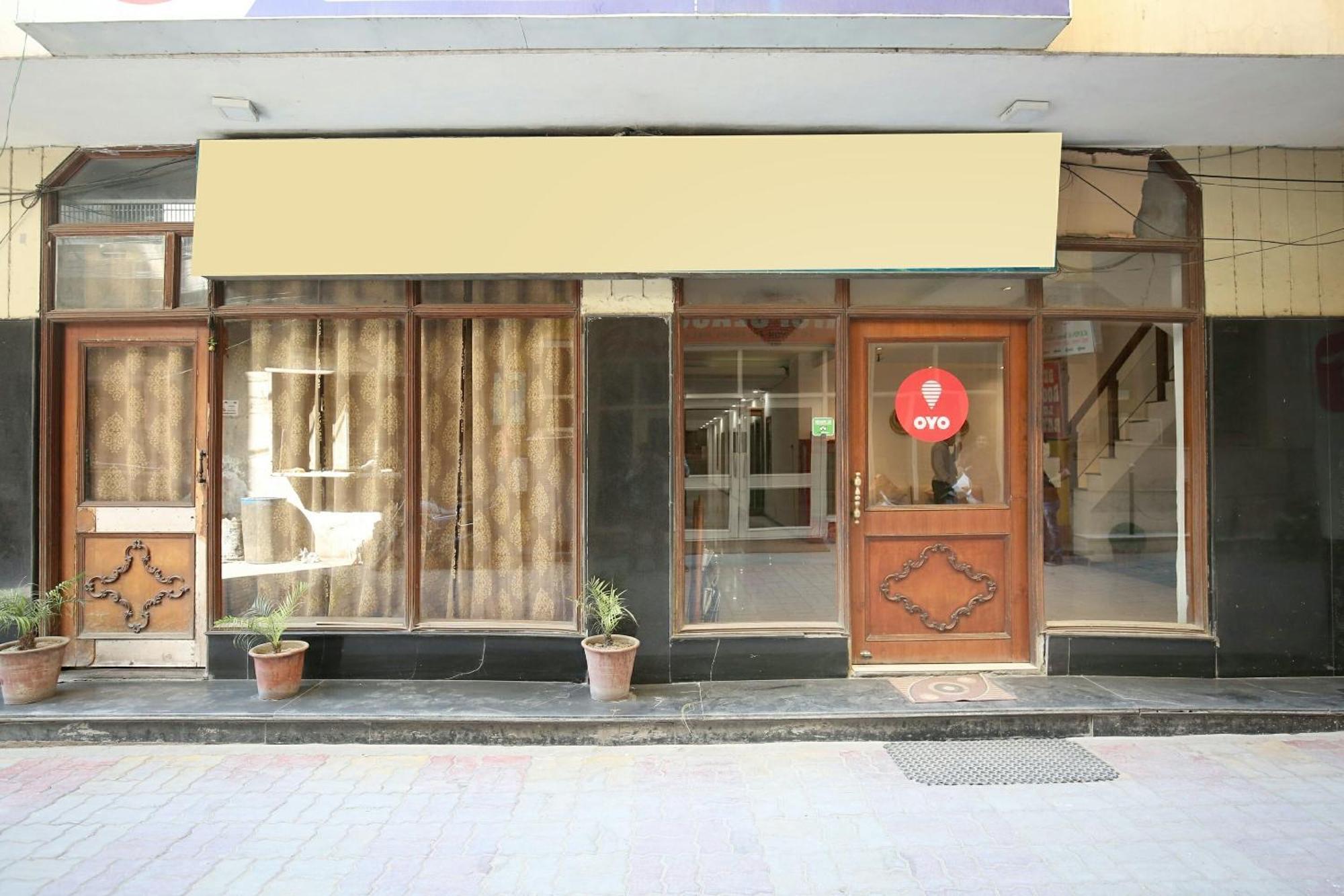 Hotel O Queensland Амритсар Экстерьер фото