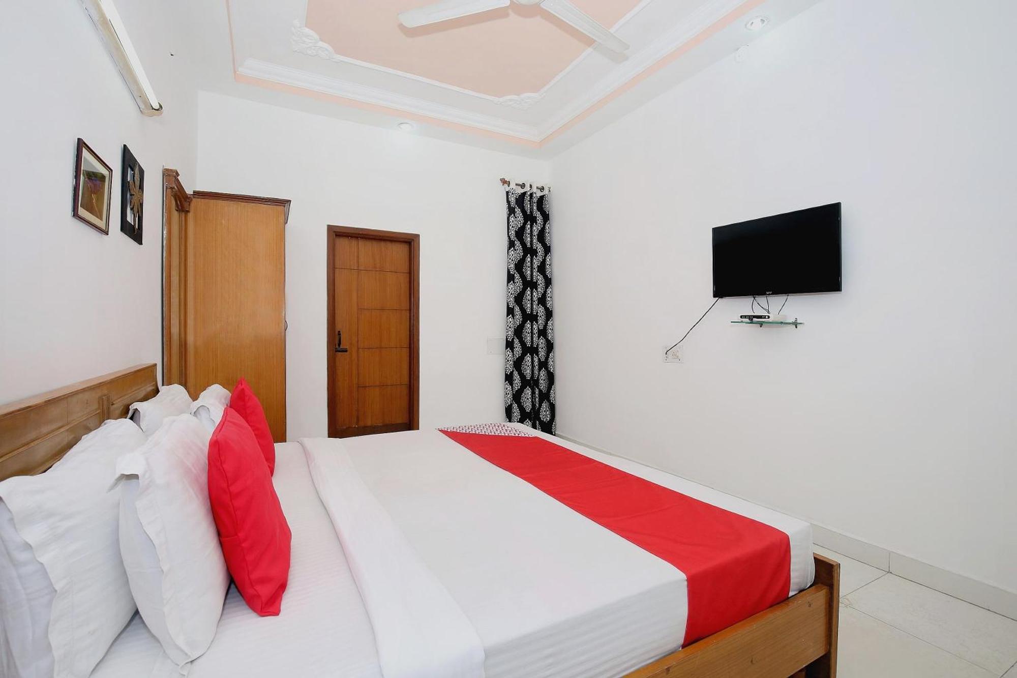 Hotel O Queensland Амритсар Экстерьер фото